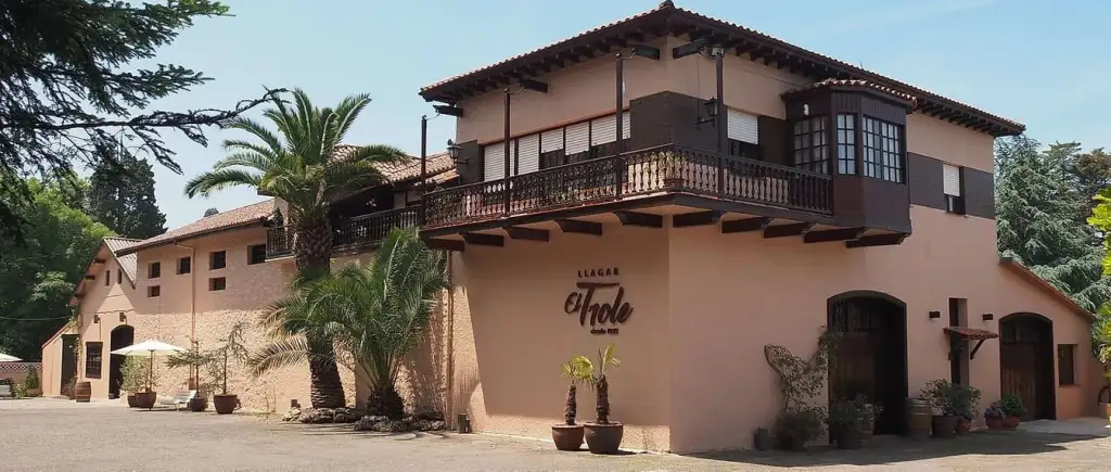 Exterior de Llagar El Trole